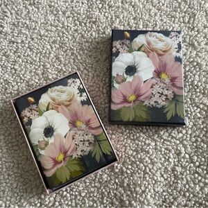 Blank floral card set